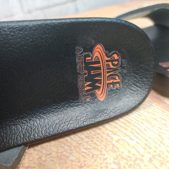 Space Jam Kids 11 Bugs Bunny Slides Black Gray A New Legacy Cartoon Pool Sandals - Picture 5 of 7